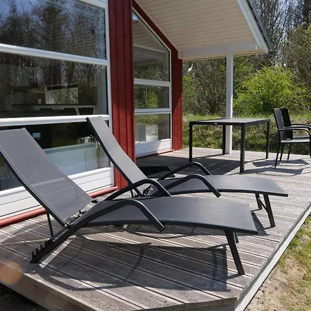 Modern With Sauna Near Beaches *
